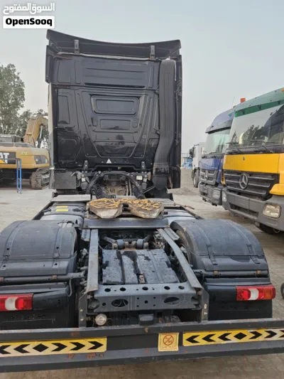 Mercedes Actros 1842 Truck 4X2 V6 Model 2014 4