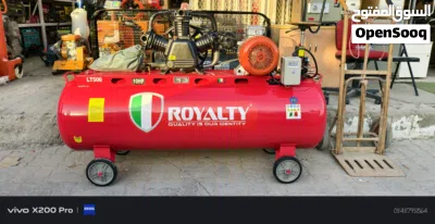 RT500LTR AIR COMPRESSOR POWER VOLTAGE 10 HP17.5KW 380V AIR PRESSURE WORKING PRESSURE 900 L/MIN 8 BA 4
