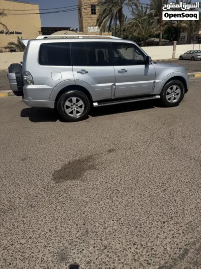 ميتسوبيشي باجيرو GLS MID 3