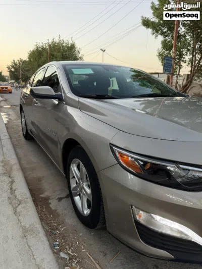 Chevrolet Malibu LS 2