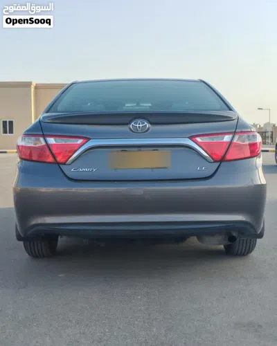 Toyota Camry LE 4