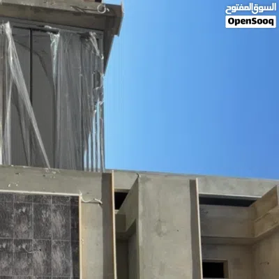مبنى من طابقين وملحق شقق مفصوله 2