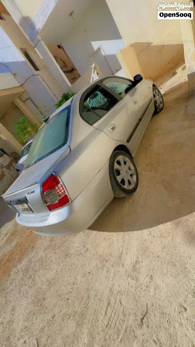 Hyundai Elantra 3