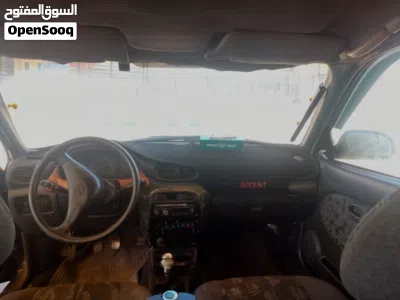 Hyundai Accent GLS 3
