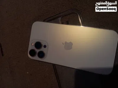 أيفون 13 برو ماكس للبيع نضيف الجهاز 4