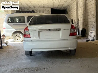 Hyundai Verna Standard 4