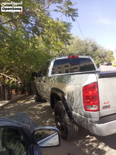 Dodge Ram Laramie 4