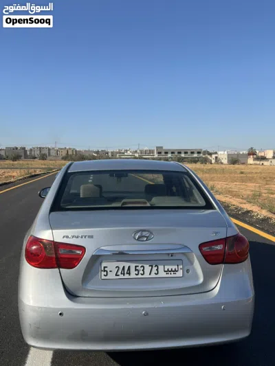 Hyundai Avante Limited 4