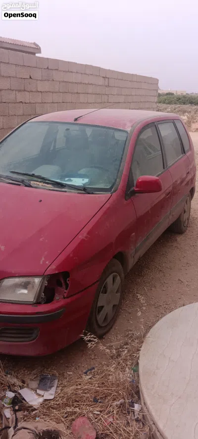 Mitsubishi Space Runner 2
