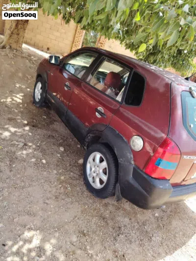 Hyundai Tucson Standard 2