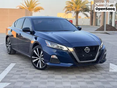 Nissan Altima SR 4