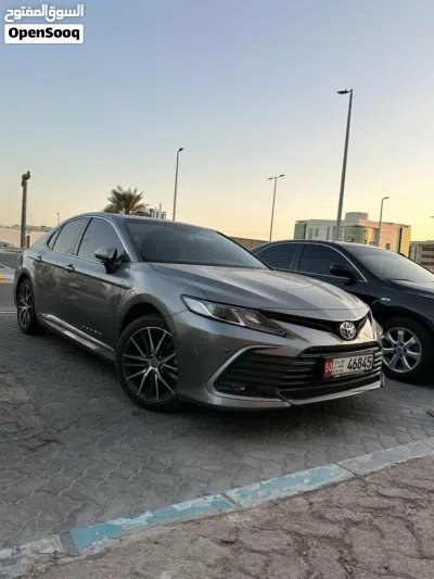تويوتا كامري GLE 3