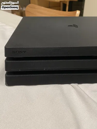 PlayStation 4 pro really good no issues but the DISC-DOES NOT work NO REFUNDS 2