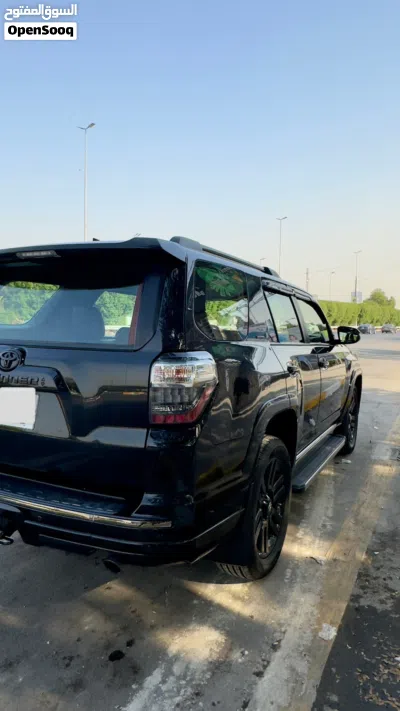 Toyota 4 Runner Limited 2