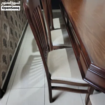 طاولة سفره ثمانية كراسي 2