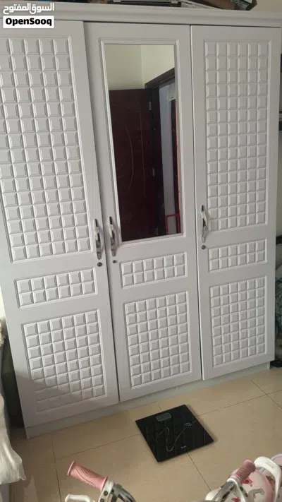 غرفة نوم اطفال مع مجم عة اللعاب 2