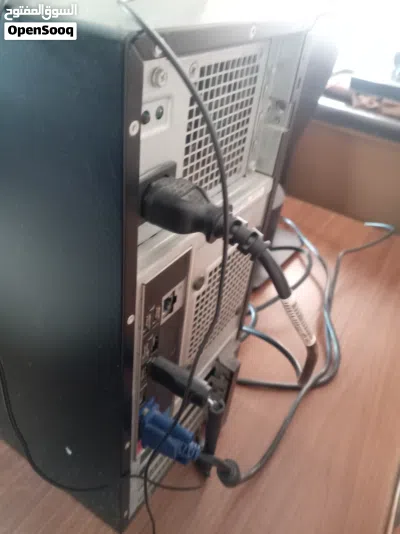 كمبيوتر ديل للبيع ويندوز 10 معالج icore3 4gram 2