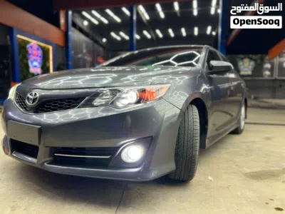 Toyota Camry SE 4