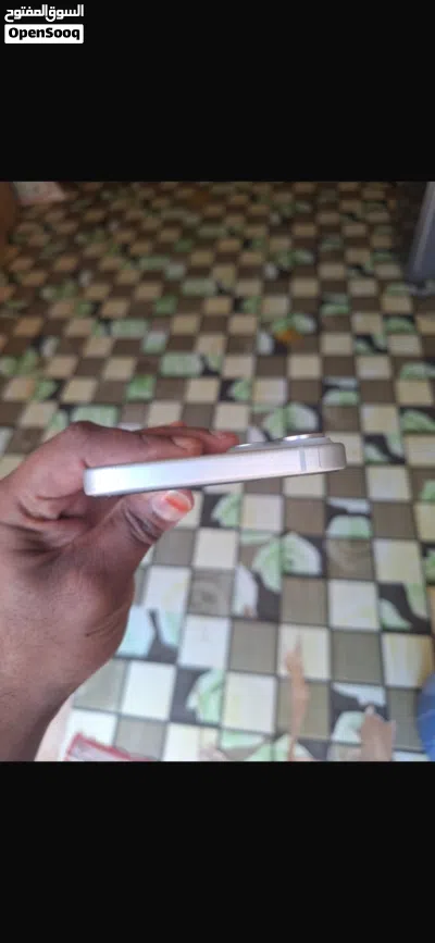 Used Apple iPhone 15 Plus - 128GB, White, Good Condition with Charger 4