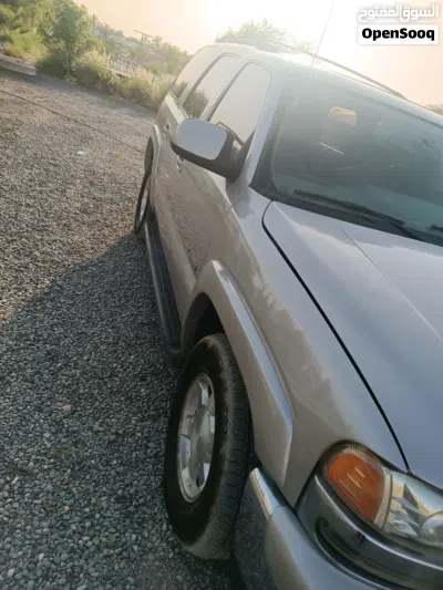 GMC Yukon SLE 2