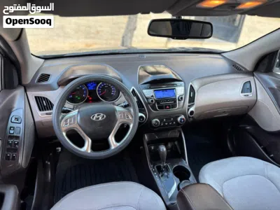 Hyundai Tucson Standard 4