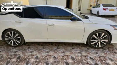 نيسان التيما SR 4