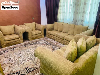 طقم كنبايات مستعمل بحالة جيدة للبيع 4