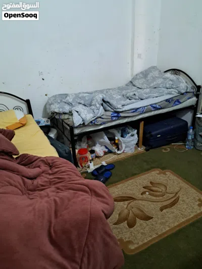 مطلوب 3 افراد لمشاركه شقه 2 غرفه وصاله كبيره وحمام ومطبخ 2