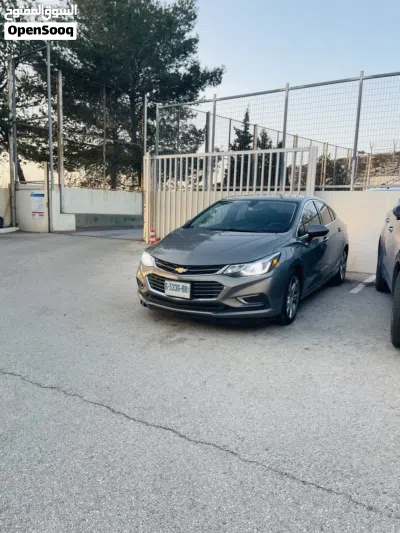 Chevrolet Cruze LS 2