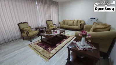 طقم كنب مكون من 7مقاعد 3