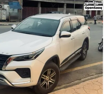 Toyota Fortuner VXR 3