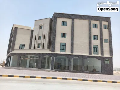 مبنى سكني تجاري للايجار 2
