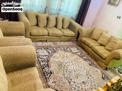 طقم كنبايات مستعمل بحالة جيدة للبيع 3