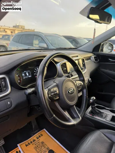 Kia Sorento EX 2
