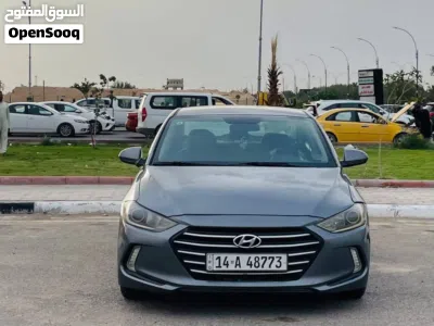 Hyundai Elantra SE 2