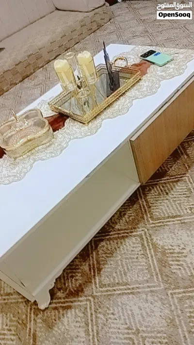 طاولة شاشه +طاولة وسط 3
