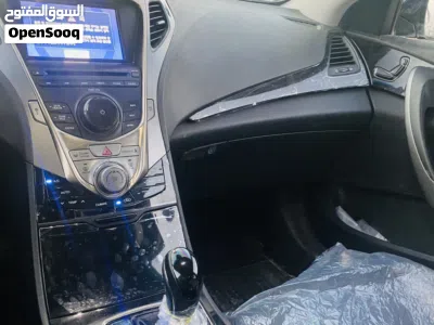 Hyundai Azera GLS 2