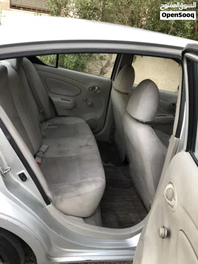 Nissan Sunny Standard 3