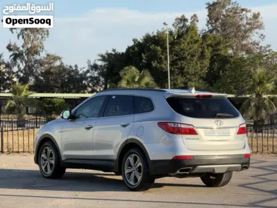 Hyundai Santa Fe GL 4