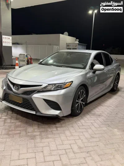 Toyota Camry SE 3