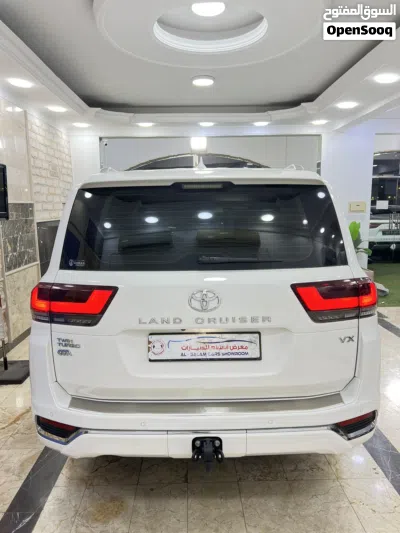 تويوتا لاند كروزر VX 4