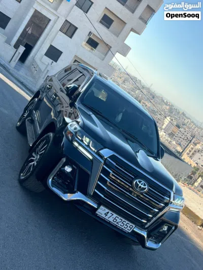 تويوتا لاند كروزر VXR 2