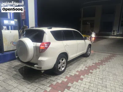 Toyota RAV 4 EXR 3