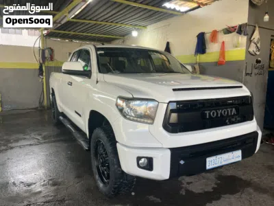 Toyota Tundra SR5 3
