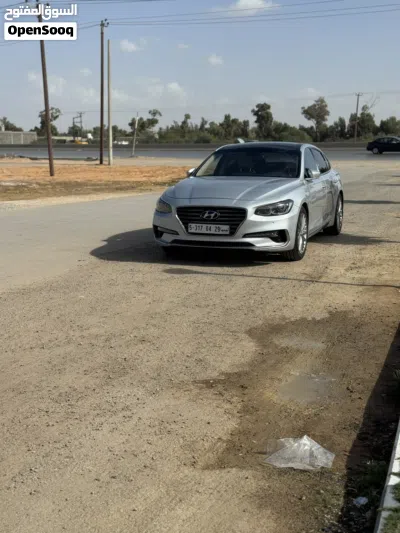 Hyundai Azera Standard 3