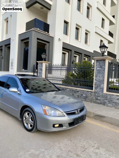 Honda Accord DX 2