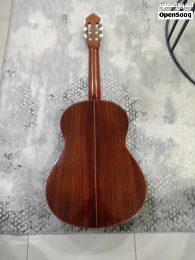 CG182C YAMAHA CLASSIC GUITRA 2