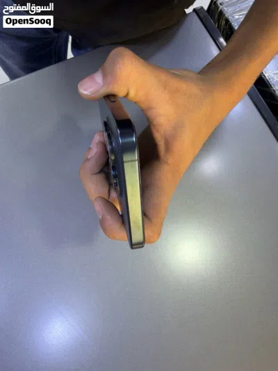 للبيع: iPhone 15 Pro Max – بحالة الوكالة نظيف جداً! 4