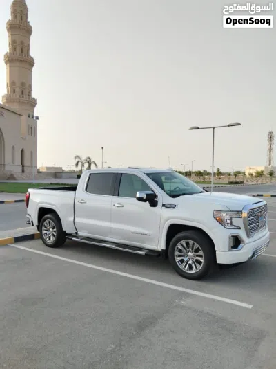 GMC Sierra Denali 3