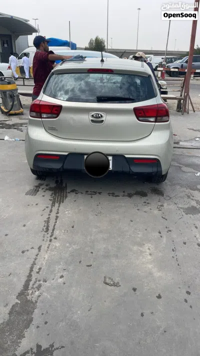 كيا ريو Standard 2